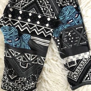 Halloween mummy leggings OS!